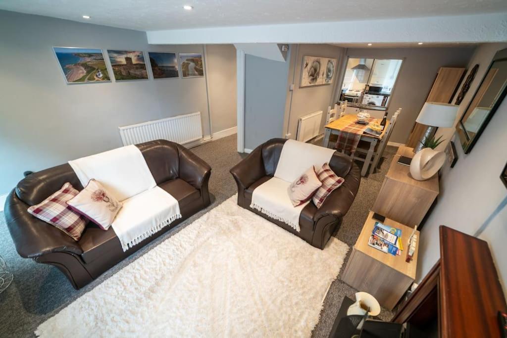 2 Bed Sleeps 4 Central Haverfordwest Town House 빌라 외부 사진